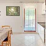 Apartment Kuki - Prc159 By Interhome